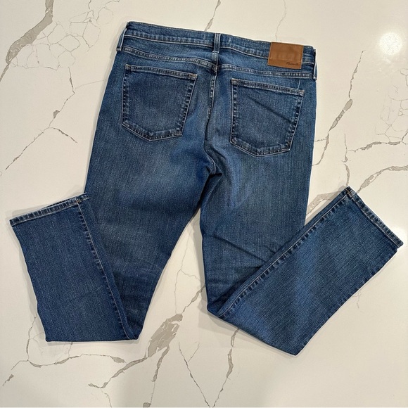 Madewell Men’s Slim Jeans in Danforth Wash - Picture 7 of 11